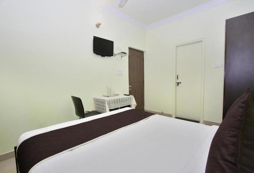 هتل Oyo 5635 Ash Berry