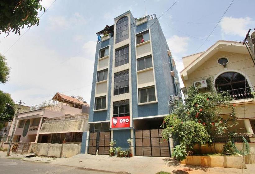 هتل Oyo 5635 Ash Berry