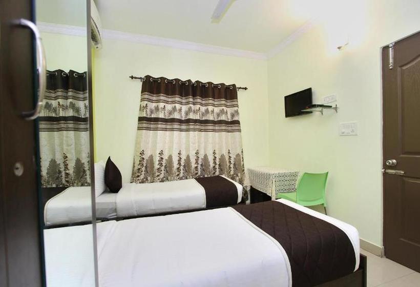 هتل Oyo 5635 Ash Berry