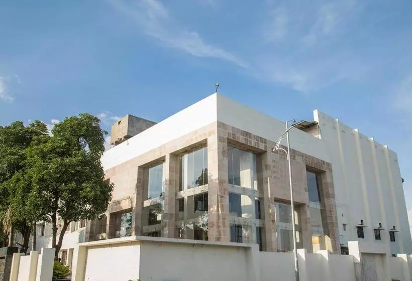 هتل Oyo Flagship Wadi
