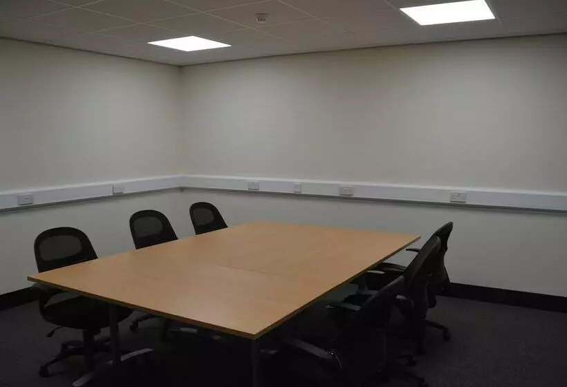 Hotelli Raglan Lodge