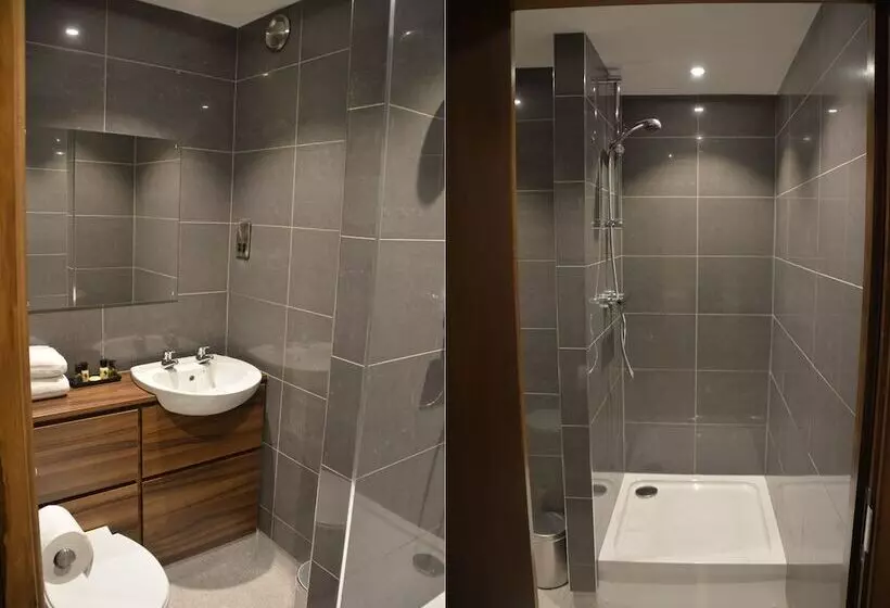 Hotelli Raglan Lodge