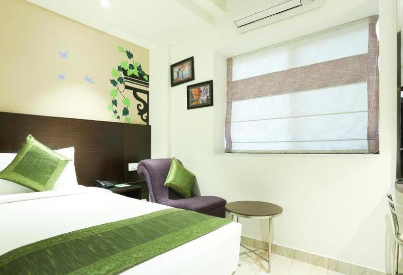 Hotel Treebo C Plaza