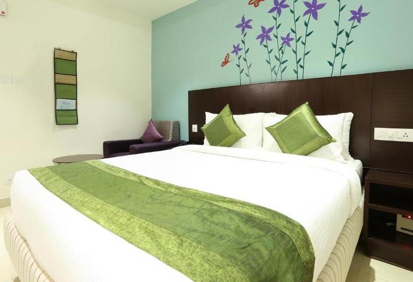 Hotel Treebo C Plaza