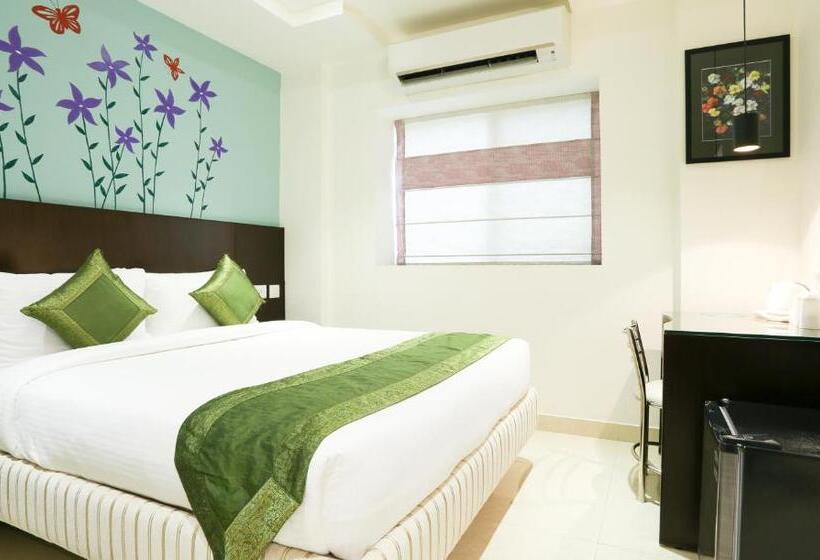 Hotel Treebo C Plaza