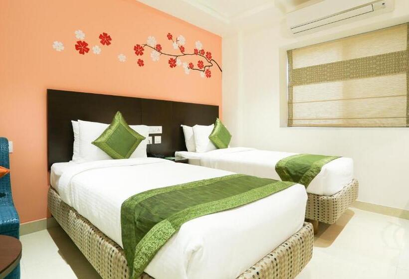 Hotel Treebo C Plaza