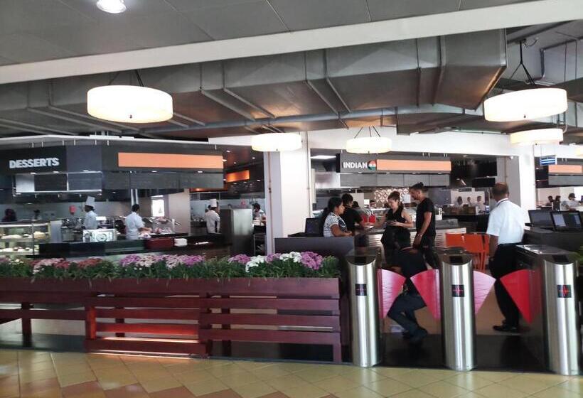 منتجع Staykandy