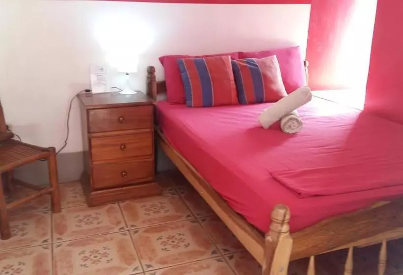 ユースホステル Hostal Mochilas