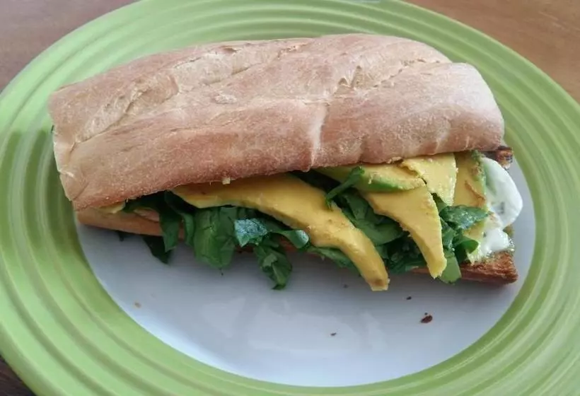 ユースホステル Hostal Mochilas