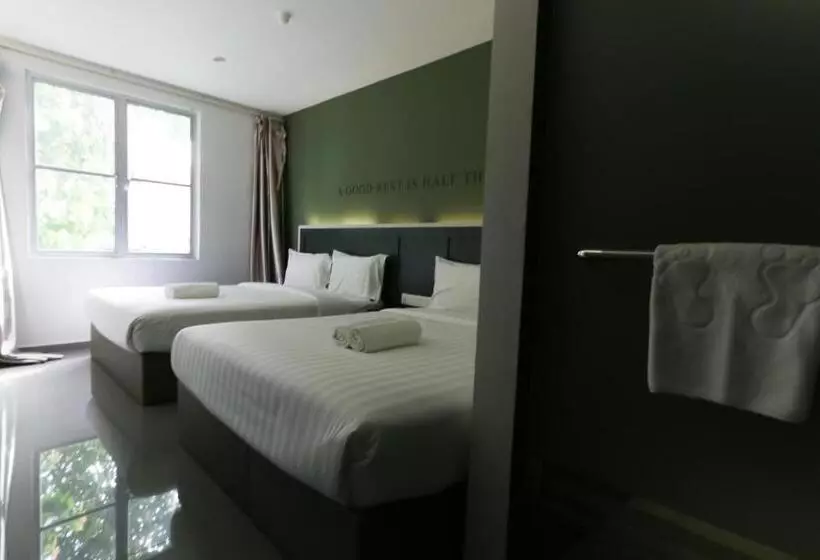 هتل 99 Kota Kemuning