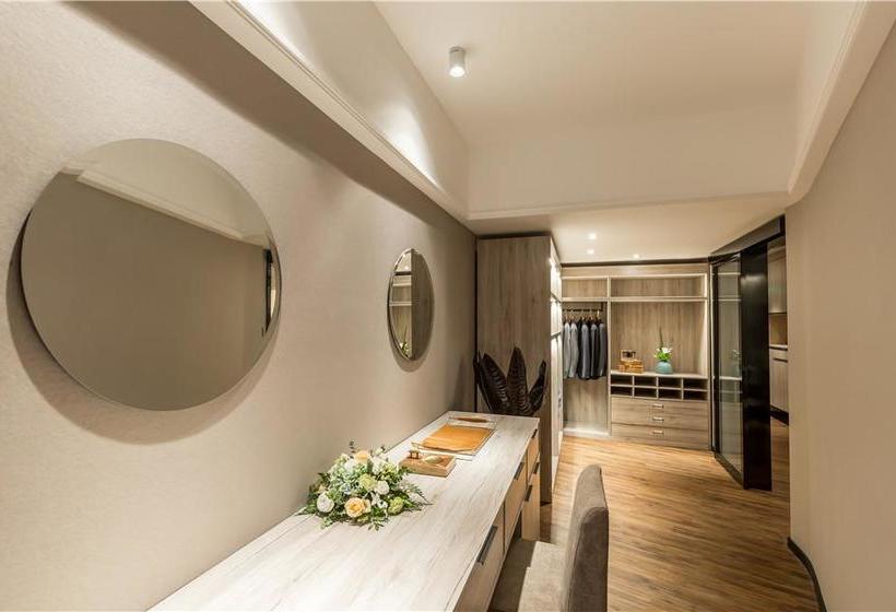 Hotel Bennelong Residances