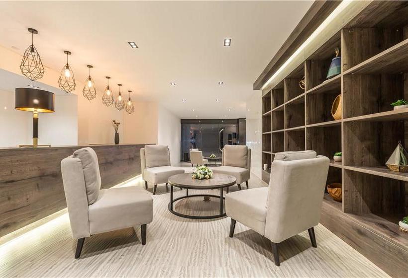 Hotel Bennelong Residances