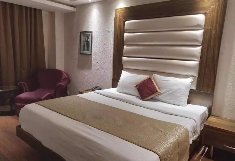 Hôtel Eqbal Inn