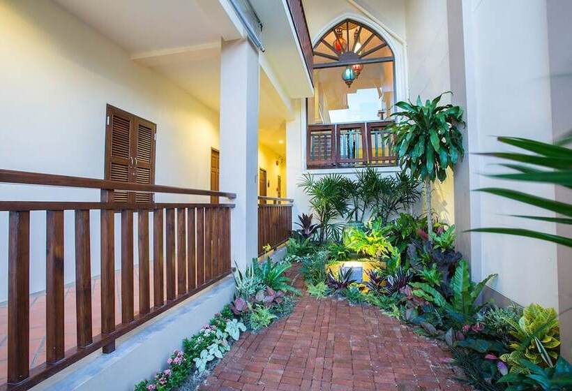 酒店 Oh Amphawa Boutique Resort