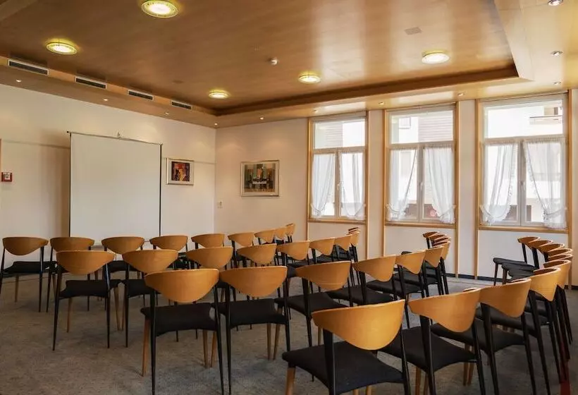 Hotelli Roggenstock Lodge