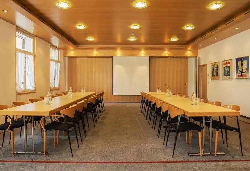 Hotelli Roggenstock Lodge