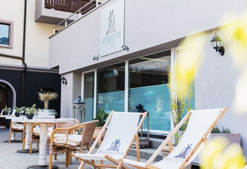 ホテル Roggenstock Lodge