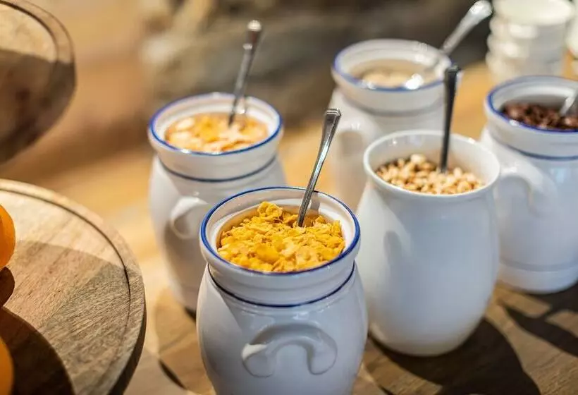 Hotelli Roggenstock Lodge