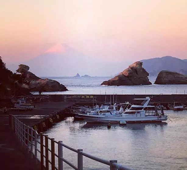 旅館 Ryoshi No Onsenyado Taro