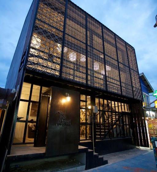 The Street Hostel Koh Lipe