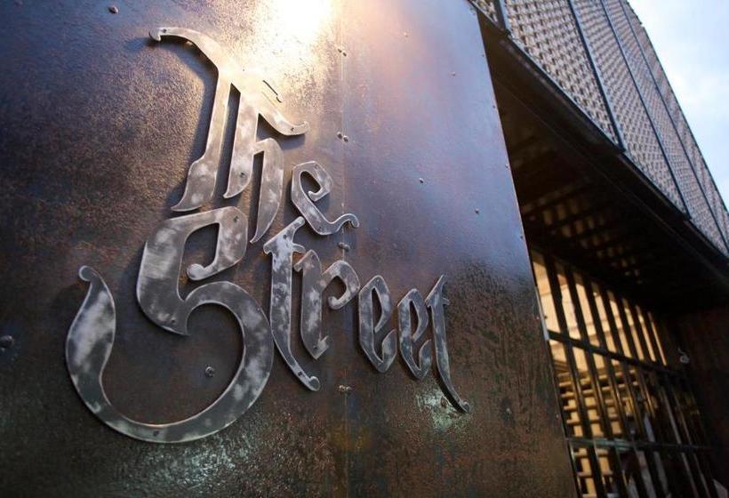 The Street Hostel Koh Lipe