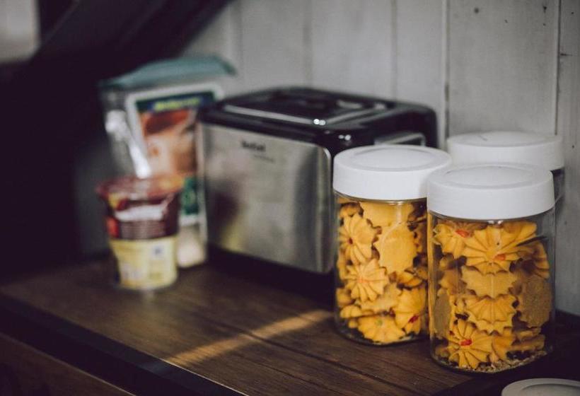 The Street Hostel Koh Lipe