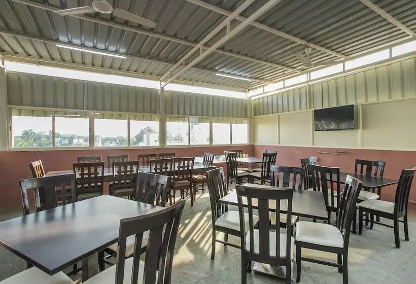 Fabhotel Wisteria Hbr Layout