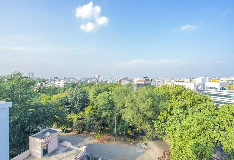 Fabhotel Wisteria Hbr Layout