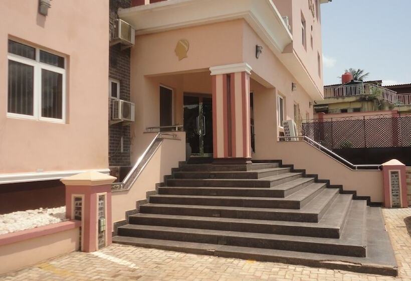 Caesar S Court Hotel And Suites