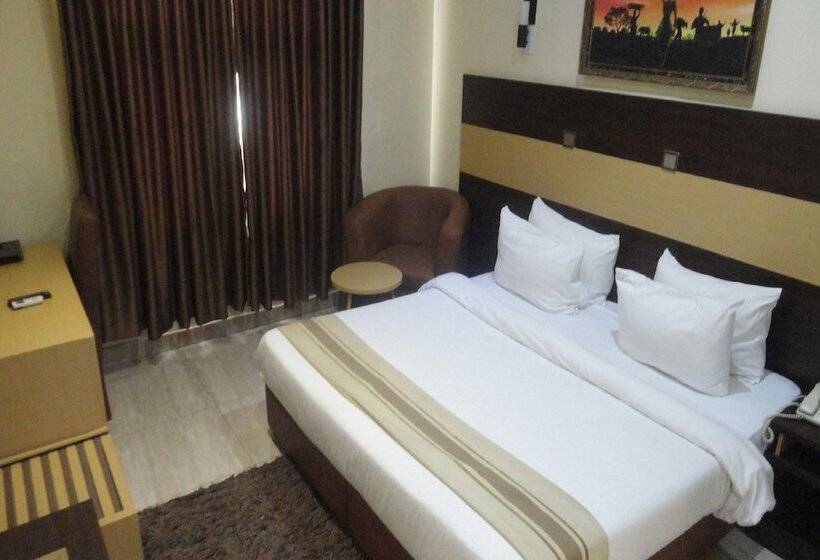 Caesar S Court Hotel And Suites