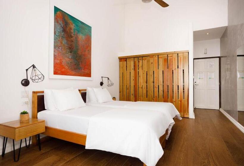 هتل Divers Paradise Boutique