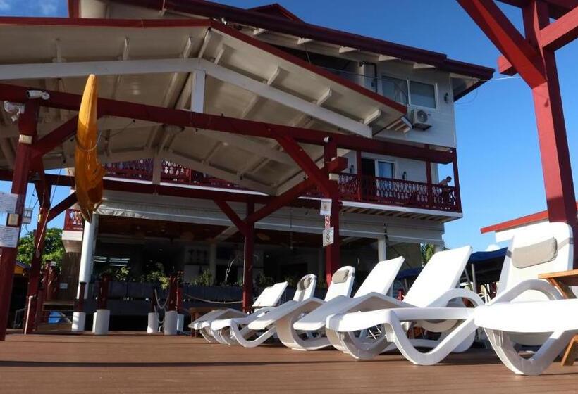 هتل Divers Paradise Boutique