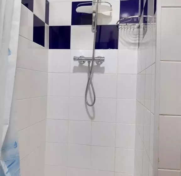 هتل Hôtel Astral
