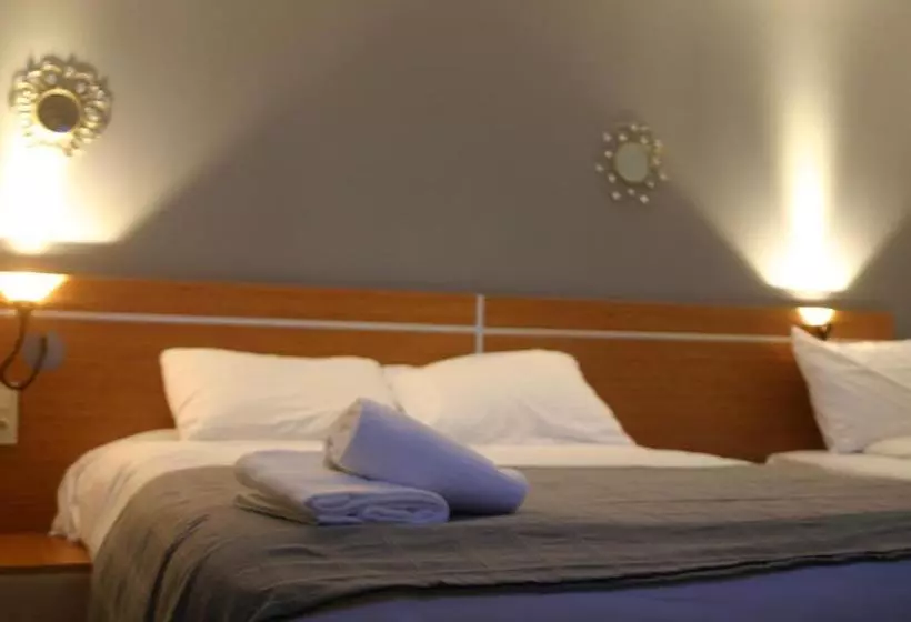 هتل Hôtel Astral