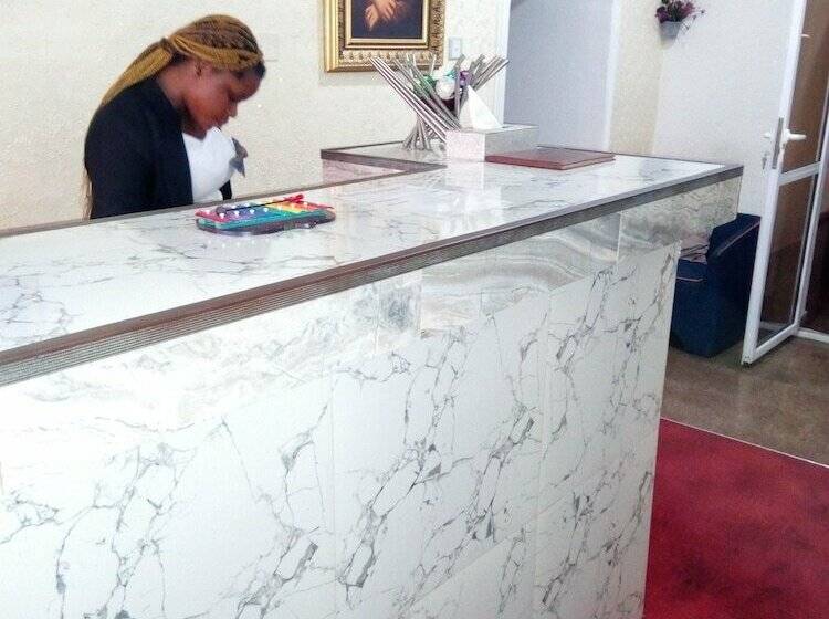 هتل Laurintin Rose