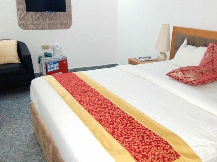 هتل Laurintin Rose