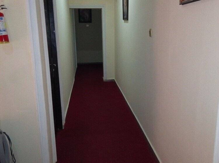 هتل Laurintin Rose