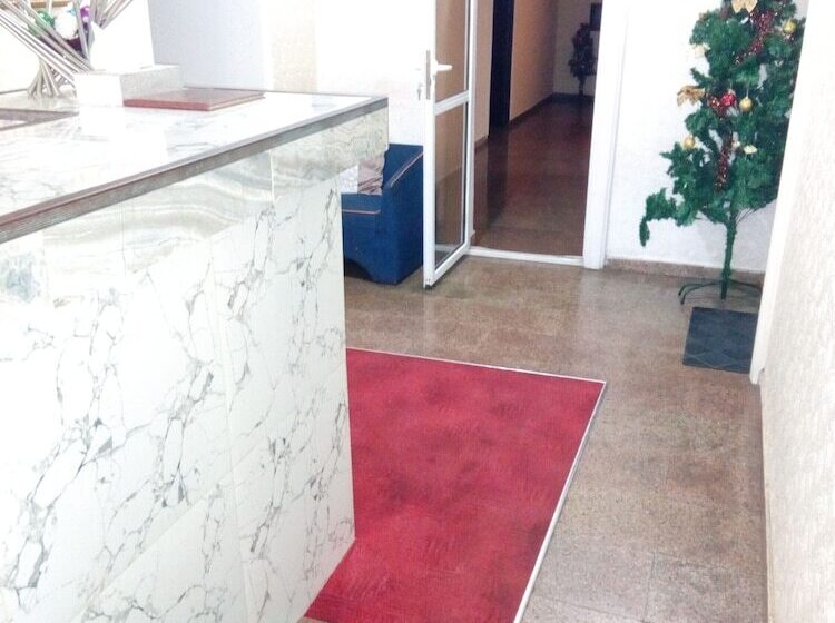 هتل Laurintin Rose