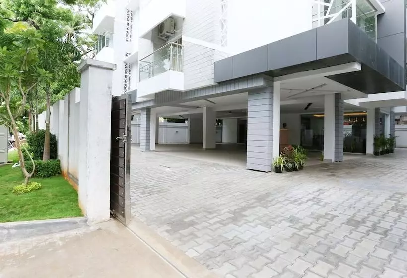 ホテル Treebo Pechis Castle