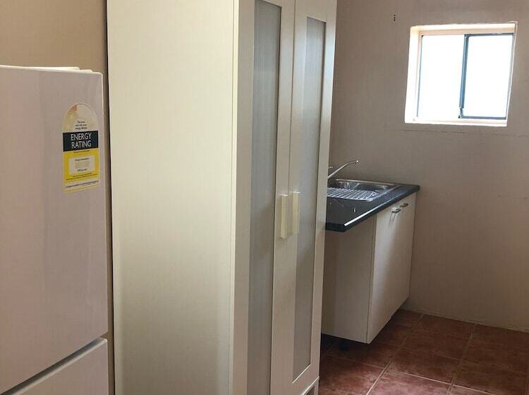 汽车旅馆 Childers Budget Accommodation