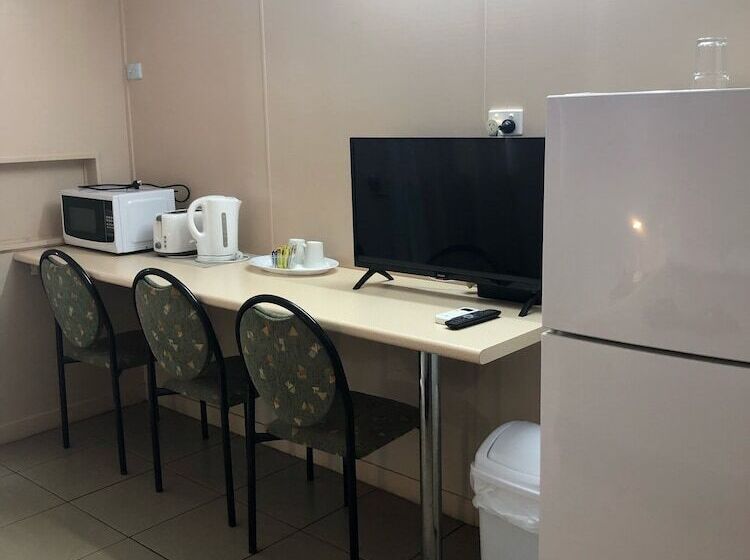 汽车旅馆 Childers Budget Accommodation