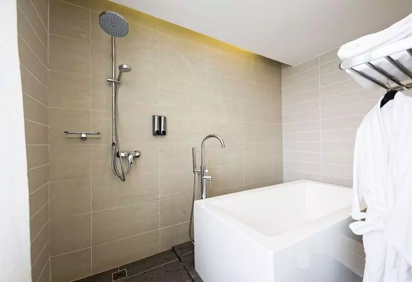 San Cristobal Boutique Hotel   Ivato Airport