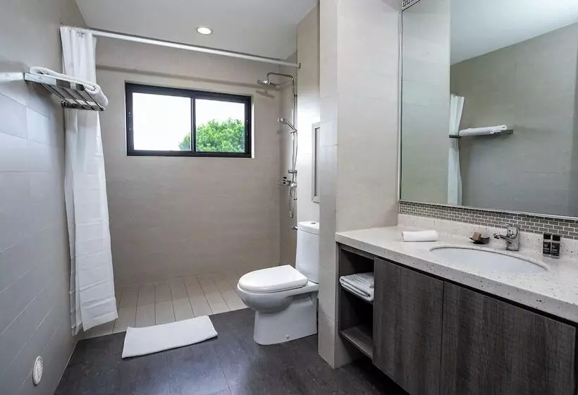 San Cristobal Boutique Hotel   Ivato Airport