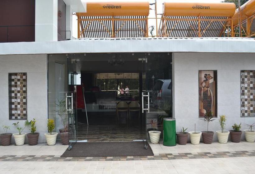 Sky Lark Hotel & Restaurant