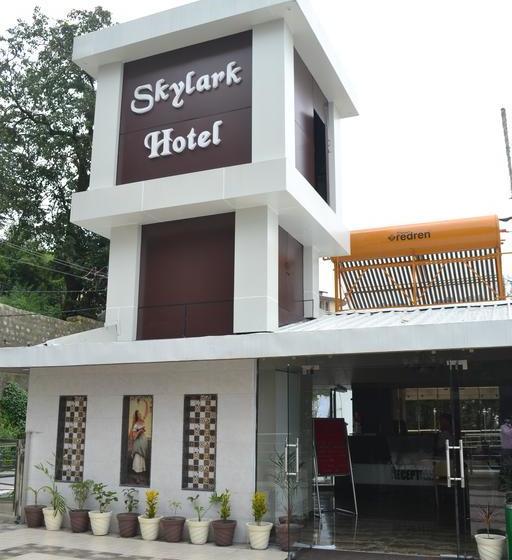 Sky Lark Hotel & Restaurant