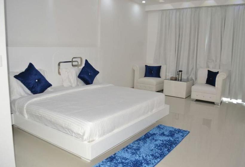 Sky Lark Hotel & Restaurant