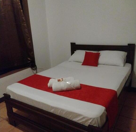 تختخواب و صبحانه Uruka Lodge