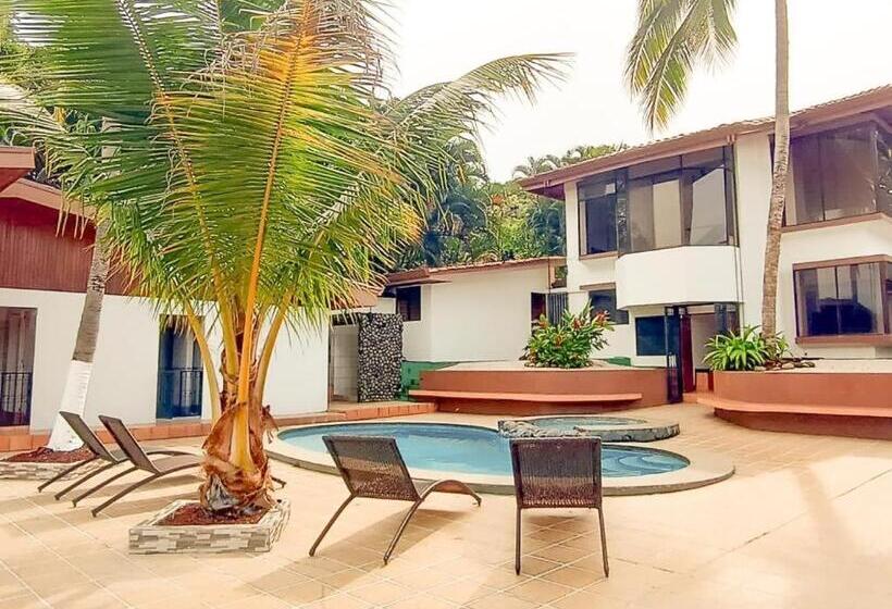 تختخواب و صبحانه Uruka Lodge