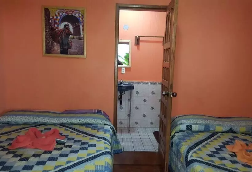 هتل Encuentro Del Viajero