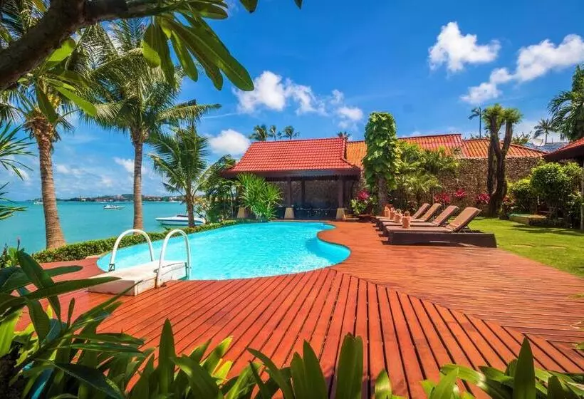 Hotelli Erawan Villa